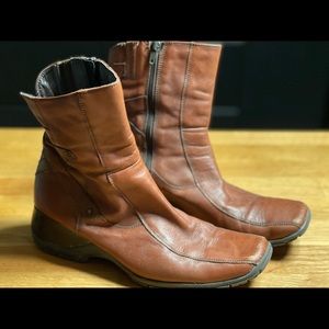 Clarks leather boots
